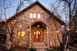 La Cabana Bunoiu, o cazare inedită în mijlocul naturii